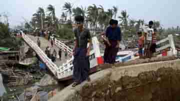 Cyclone Mokha: মোখা-র তাণ্ডবের ৪৮ ঘণ্টা পরেও বিচ্ছিন্ন সিতওয়ে, মৃতের সংখ্যা ছাড়াল ৪০০