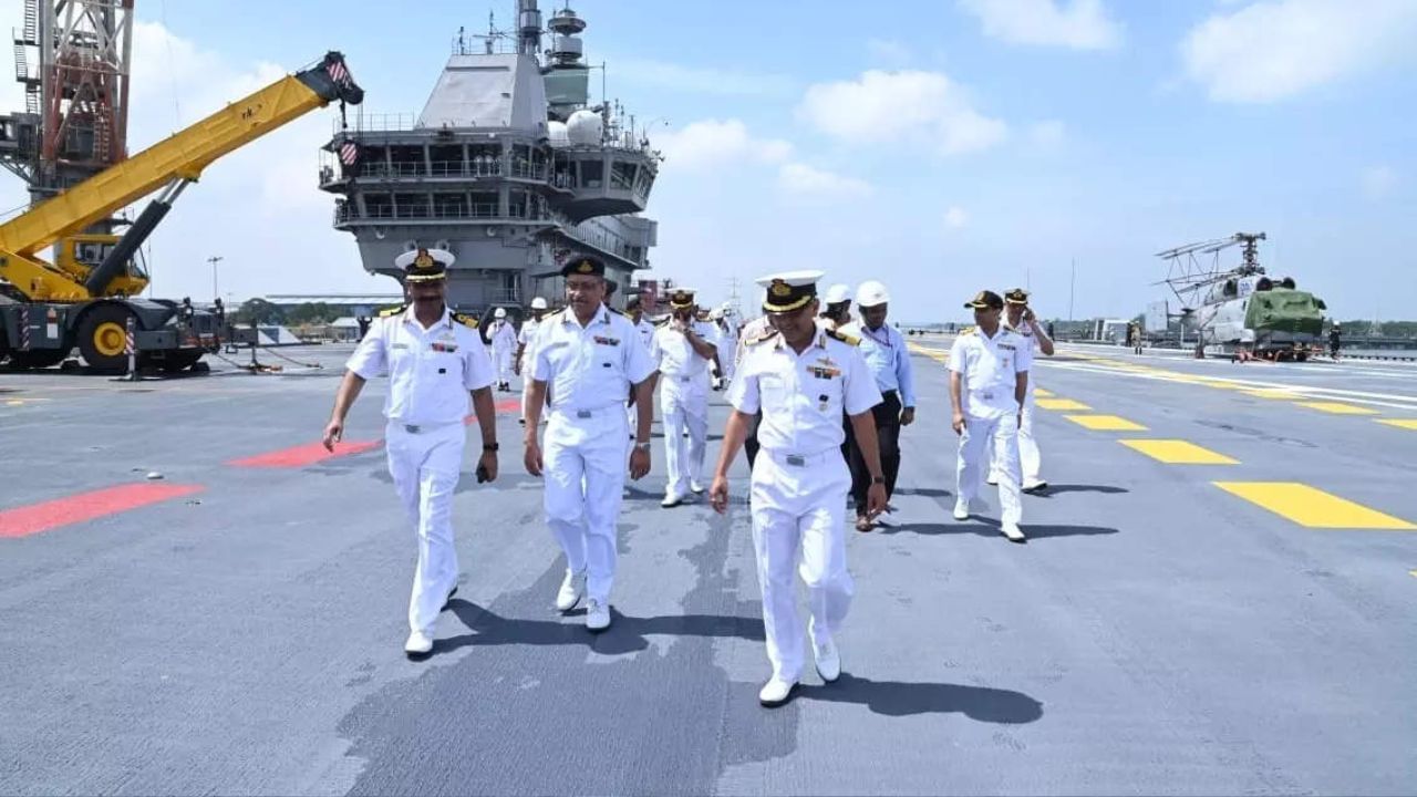 Indian Navy Recruitment 2023: ভারতীয় নৌসেনায় চাকরির দারুণ সুযোগ, স্নাতক হলেই করুন আবেদন