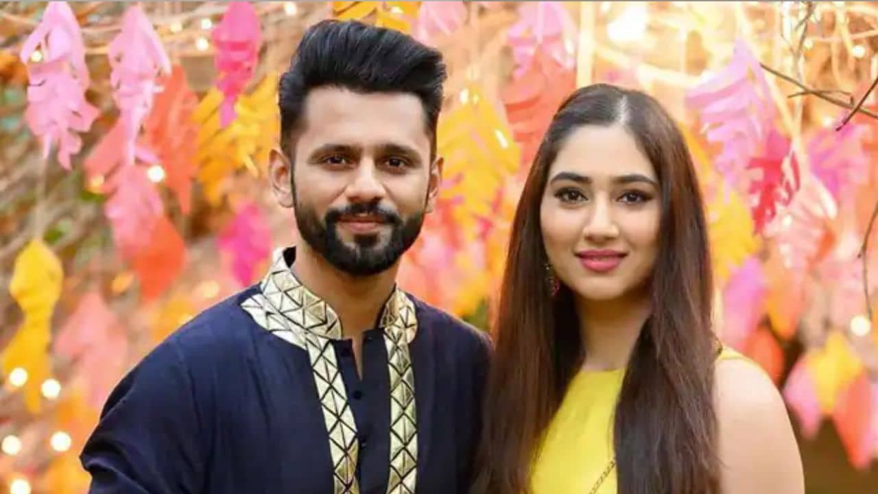 Rahul-Disha Pregnency: বাবা হতে চলেছেন রাহুল বৈদ্য, সোনোগ্রাফি রিপোর্ট শেয়ার করে শোনালেন খুশির খবর