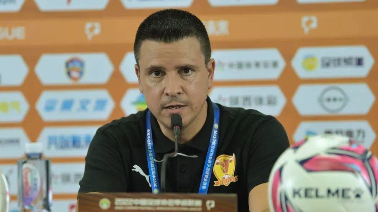 Sergio Lobera : ইস্টবেঙ্গলকে ডজ করে সেই ওড়িশাতেই লোবেরা!