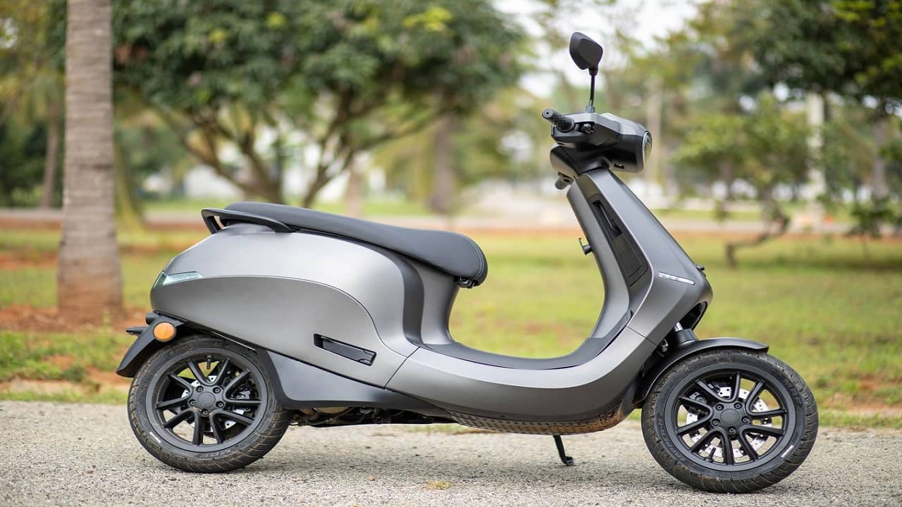 ভর্তুকি কাটছাঁট হতেই Ola Electric-এর ভোলবদল! 12,000 টাকা পর্যন্ত বাড়বে ই-স্কুটারের দাম