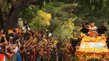 PM Modi Road Show: শেষ মুহুর্তে প্রচারে ঝড় বিজেপির, বেঙ্গালুরুতে বর্ণাঢ্য রোড শো মোদীর