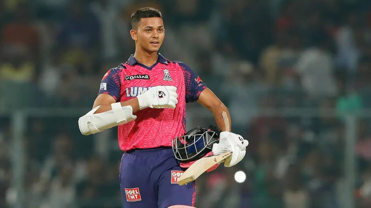 Yashasvi Jaiswal : কোচ জ্বালার কয়েকটা কথাই পাল্টে দিয়েছে তরুণ ক্রিকেটারকে! কী বলেছিলেন যশস্বীকে?