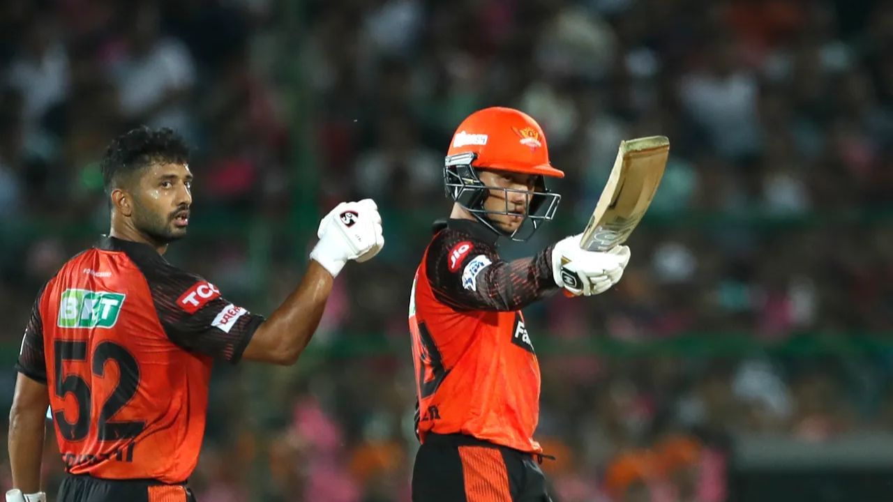 RR vs SRH IPL Match Result : শেষ বলে ৬, হায়দরাবাদের ঝুলিতে ২ পয়েন্ট