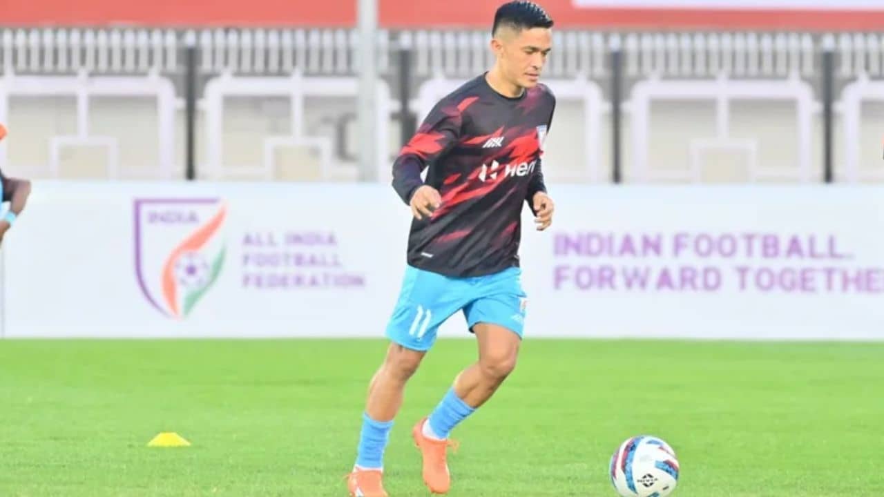 Sunil Chhetri : ব্যাকবেঞ্চার, সিনিয়রদের ‘বিরক্ত’ করতে ভালোবাসতেন; এই সুনীল ছেত্রীকে চেনেন?