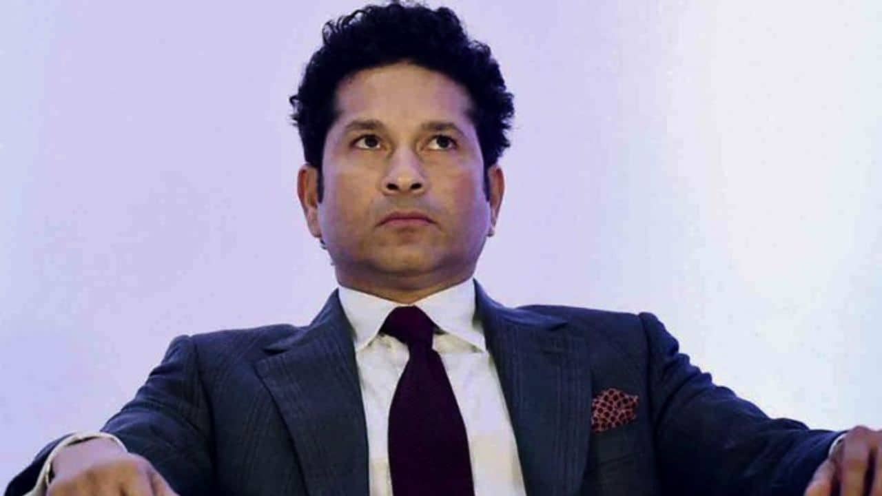 Sachin Tendulkar: বিপদে সচিন! আইপিএলের মাঝে থানায় ছুটলেন মাস্টার-ব্লাস্টার