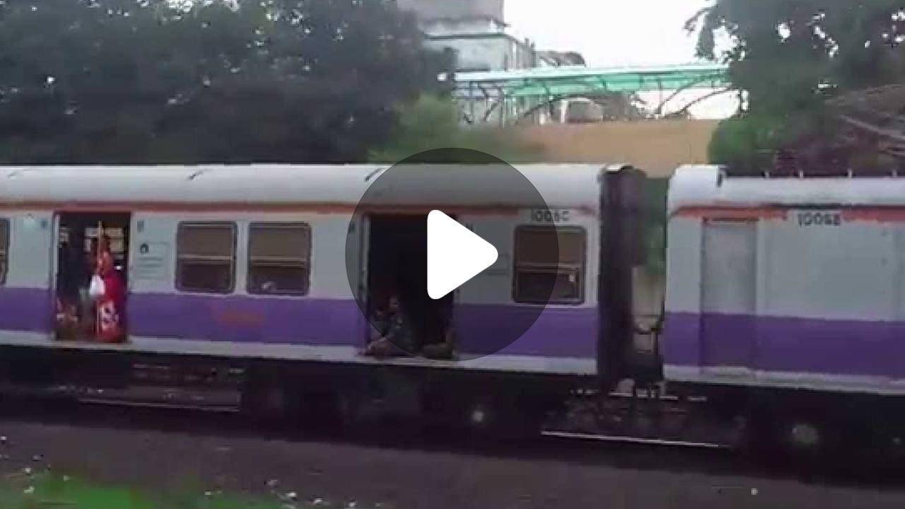 ভিডিয়ো: পা কাটা অবস্থায় রেললাইনে পড়ে ছটফট করছেন অন্তঃসত্ত্বা মহিলা, উপর দিয়ে ছুটল ট্রেন