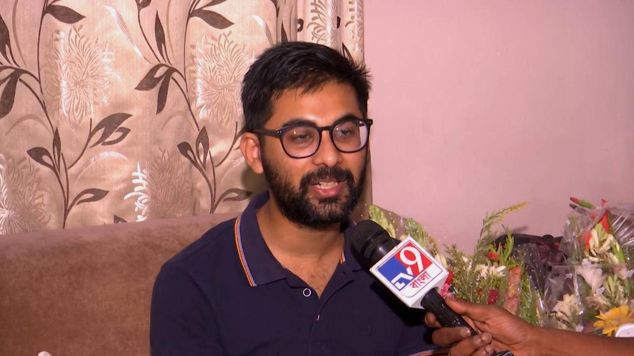 UPSC Exam: ‘বাংলার জন্য কাজ করতে চাই’, UPSC-তে রাজ্যের মুখ উজ্জ্বল করে বলছেন শিলিগুড়ির চৈতন্য