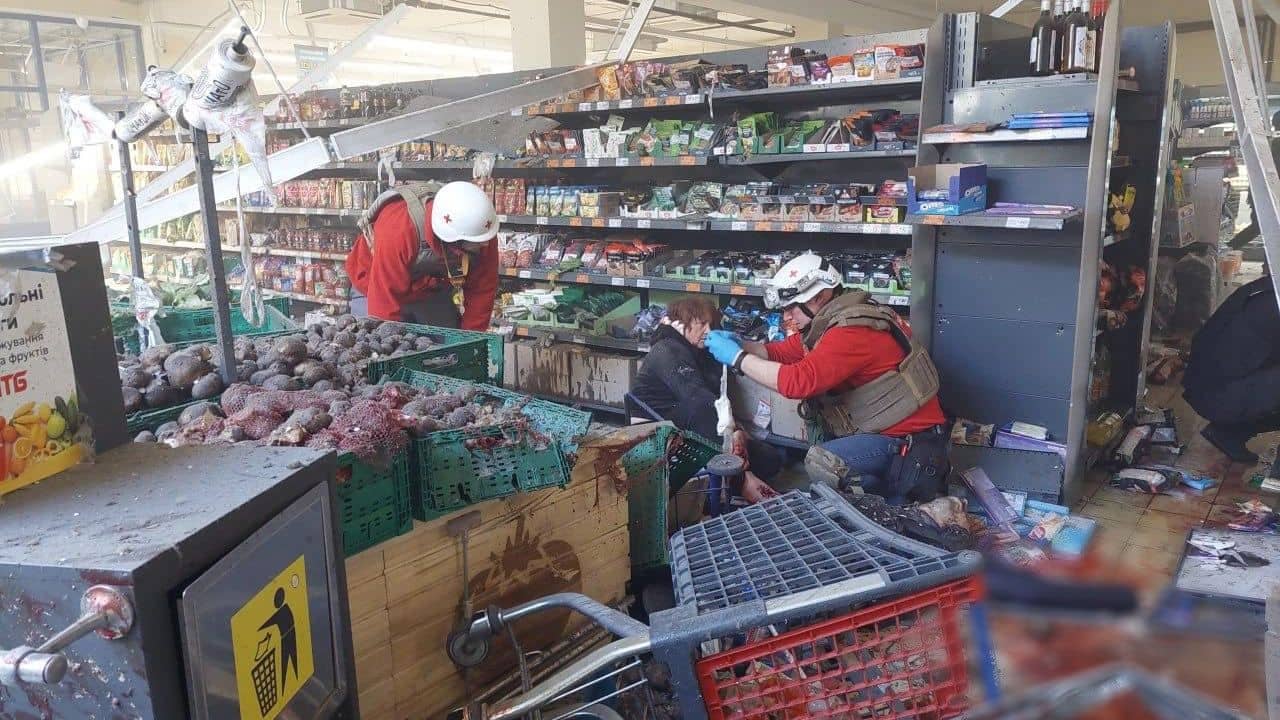 Ukraine Attack: বদলা শুরু রাশিয়ার, খেরসনে রাতভর গোলাবর্ষণে মৃত কমপক্ষে ২১, বিস্ফোরণ কিয়েভেও