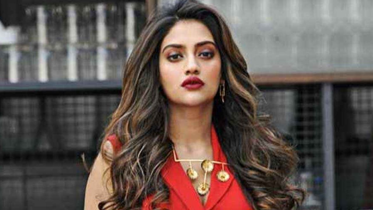 Nusrat Jahan: ছেলেকে নিয়ে ঘুরতে গেলেন নুসরত, ঈশানের পায়ের দিকে তাকালে অবাক হবেন!