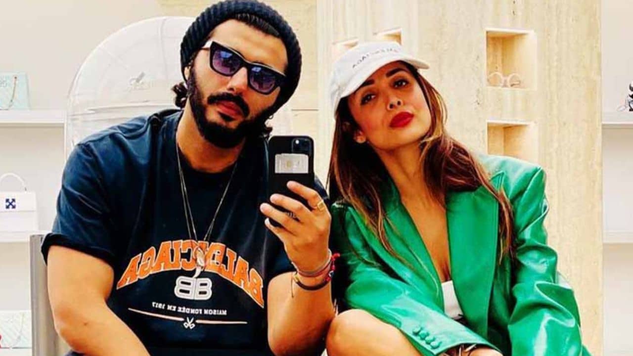 Malaika-Arjun: প্রেমিকের নগ্ন ছবি শেয়ার মালাইকার! রে-রে করে এল নেটিজ়েনের দল, হচ্ছেটা কী?