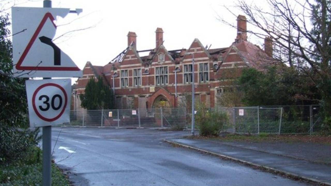 Ghost in Hospital: হানা দিত প্রেতাত্মা, ছাড়া পেলে নাকি সেই ওঁরা খুন করতেও পিছপা হতো না!
