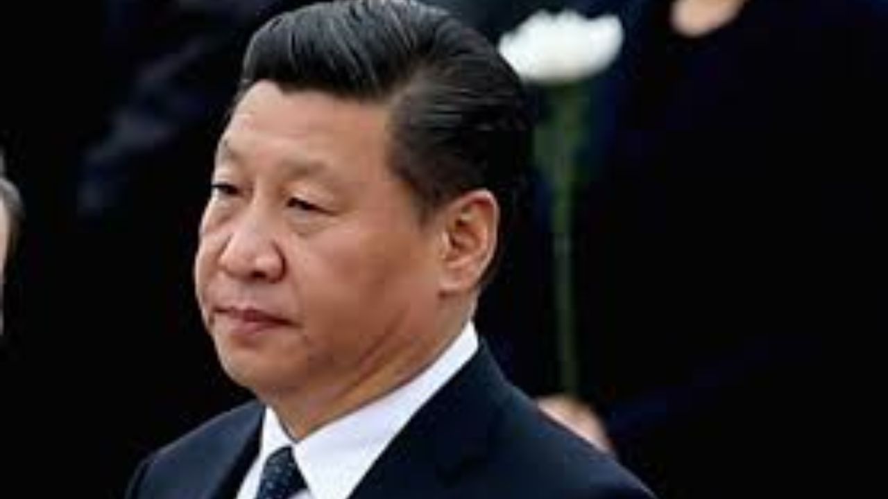 China: চিনে মজার 'সাজা' ১৭ কোটি ৩৭ লক্ষ টাকা! কী এমন 'জোক' বলেছিলেন লি?