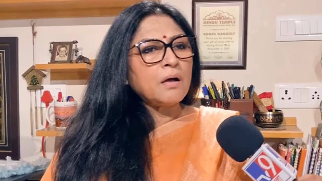 Exclusive Roopa Ganguly: আমায় যেদিন চড় মারার কথা বলা হয়..., বিস্ফোরক রূপা গঙ্গোপাধ্যায়