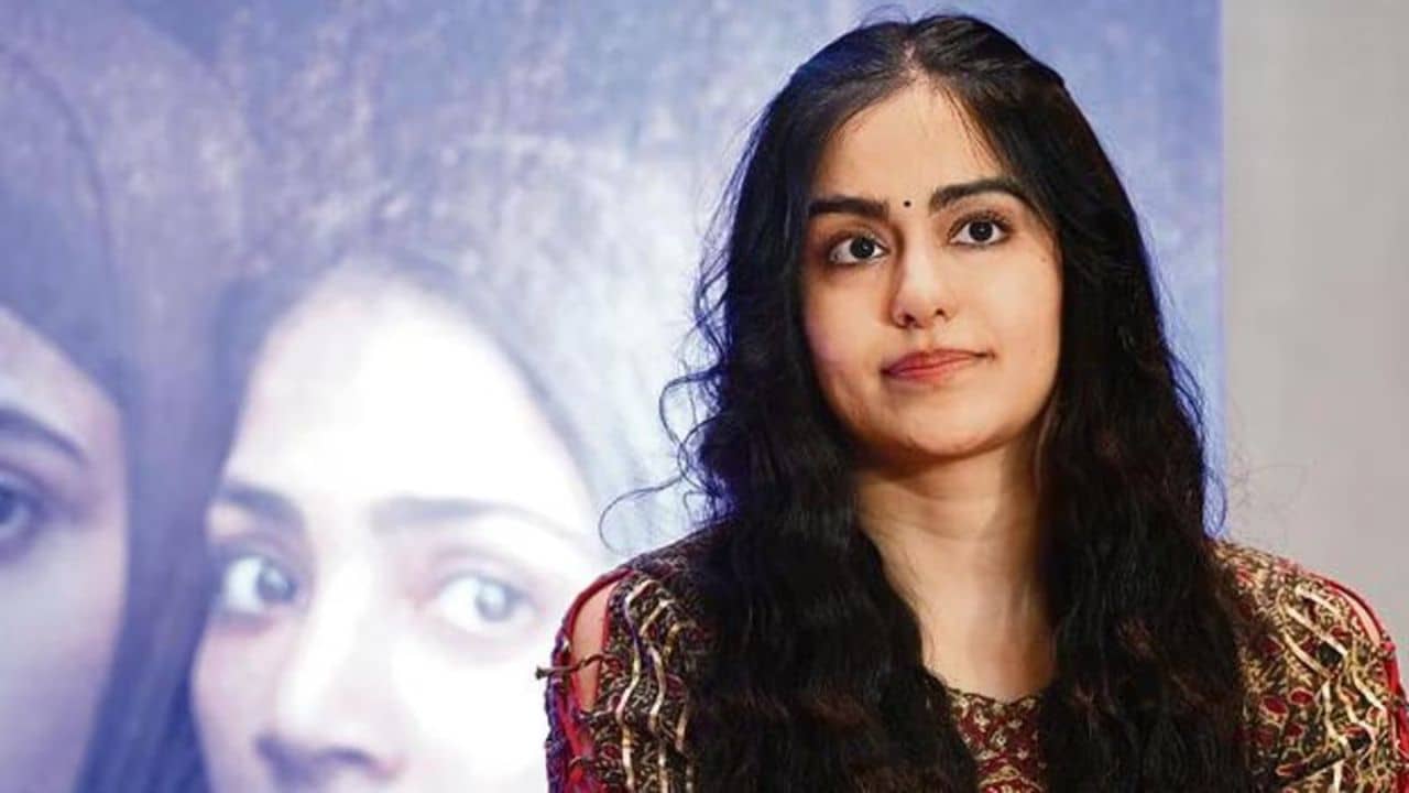 Adah Sharma: সোশ্যাল মিডিয়ায় নম্বর ফাঁস নিষিদ্ধ ছবির অভিনেত্রীর, একের পর ফোন কলে উত্যক্ত নায়িকা