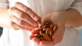 Almond Benefits: সকালে তাড়াহুড়োয় জলখাবার খাওয়া হয় না? এই কাজ করলে তৈরি হবে না পুষ্টির ঘাটতি Almond Benefits: সকালে তাড়াহুড়োয় জলখাবার খাওয়া হয় না? এই কাজ করলে তৈরি হবে না পুষ্টির ঘাটতি