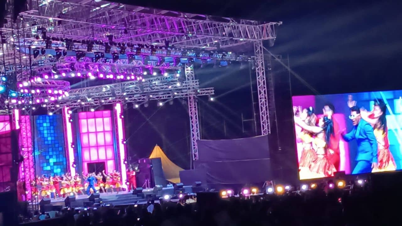 Salman Khan Kolkata Show: রঙ্গবতীতে কোমর দোলালেন প্রভু দেবা, জ্যাকলিন গাঁদা ফুল-এ, সবমিলিয়ে  জমে উঠল ভাইজান নাইট