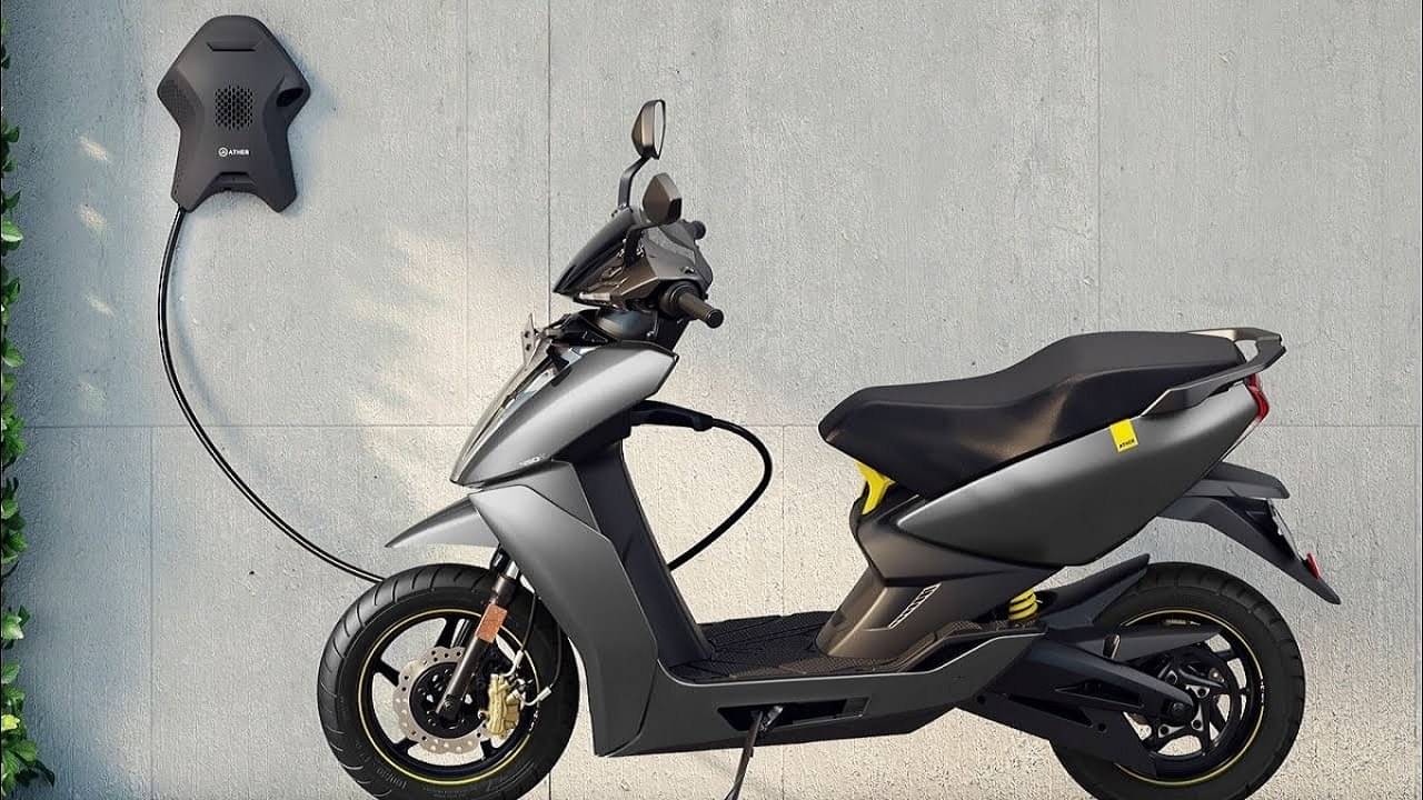 E-Scooter Charging Tips: কয়েক মিনিটে ফুল চার্জ হয়ে যাবে ইলেকট্রিক স্কুটার, এখনই শিখে নিন এই সহজ ট্রিকস