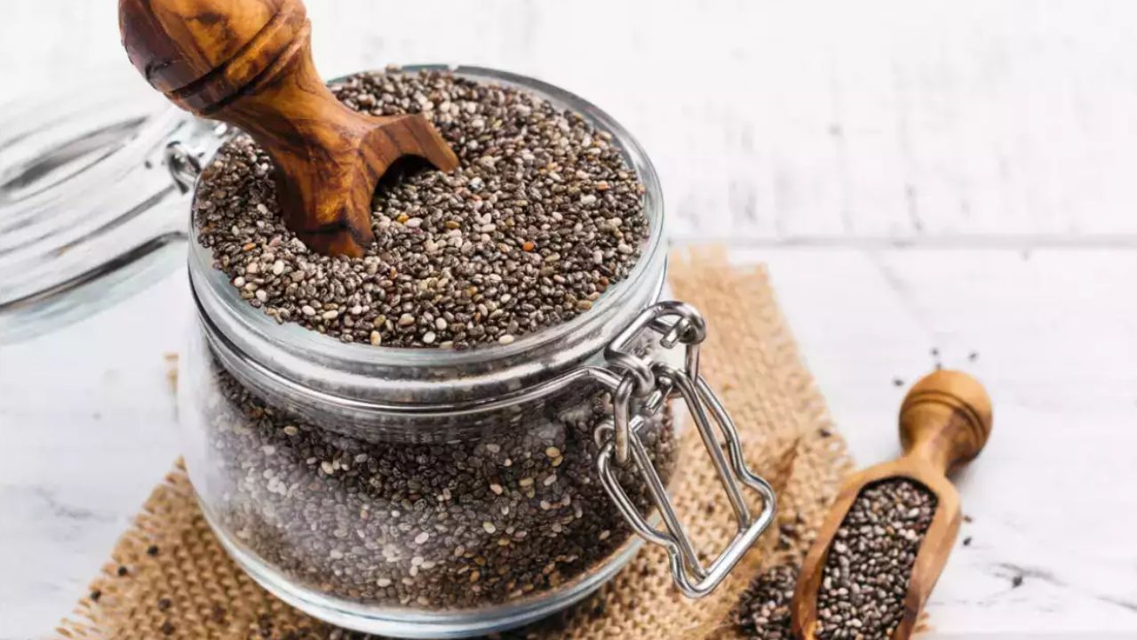 Chia Seeds Sideeffects চটজলদি ওজন কমাতে অন্ধবিশ্বাস চিয়াবীজের উপর