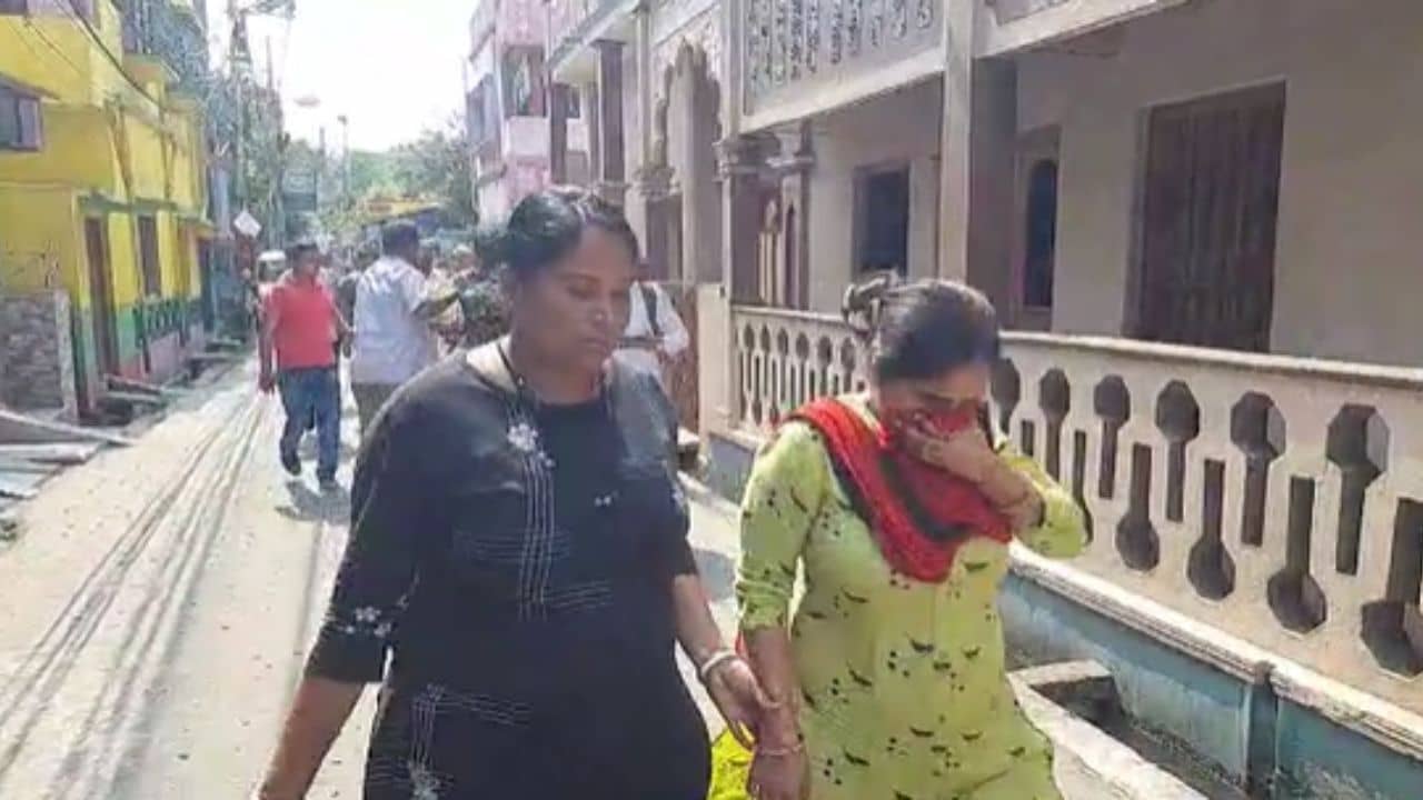 Howrah Child Trafficking: পরিচারিকাকে ধর্ষণ, এরপর তাঁর সন্তানকে বিক্রি করে দেওয়ার অভিযোগ, হাওড়ায় শিশুপাচারচক্রের হদিশ