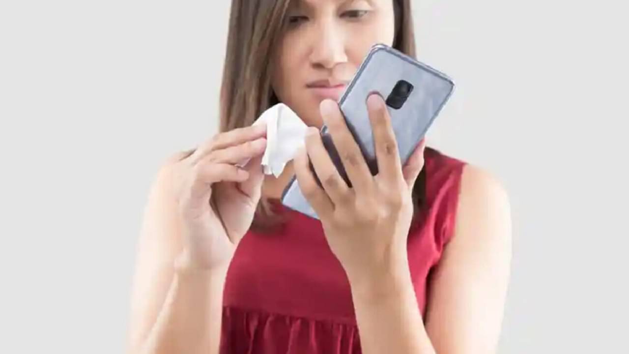 Mobile Cover Tips: ফোনের কভার কি উপকারের পরিবর্তে ক্ষতি করছে? এই খবর পড়লে এড়াতে পারবেন বিপদ