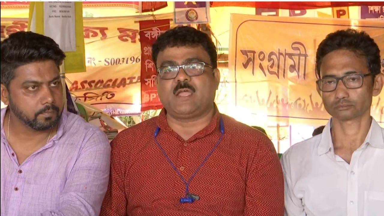 DA: আরও ঝাঁঝ বাড়াচ্ছেন ডিএ আন্দোলনকারীরা, নবান্নের নির্দেশিকা উড়িয়ে ২৪শে বিকাশ ভবন অভিযান