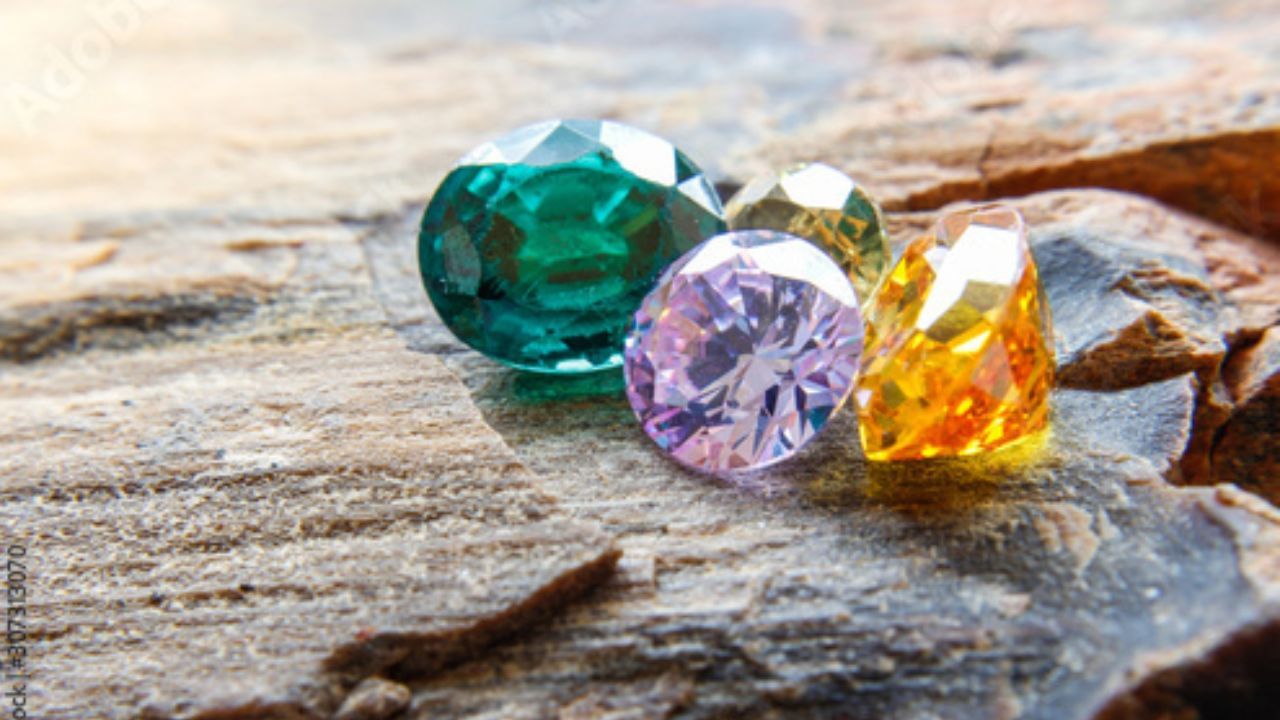 Gemstones: এই ৪ অলৌকিক রত্ন ধারণ করলেই পূরণ হবে আপনার ইচ্ছে! শুরু হবে প্রচুর টাকার বৃষ্টি