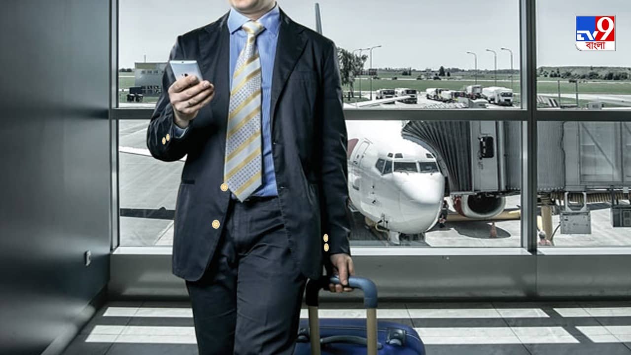 Gold Smuggling: জামার বোতামের ভিতরেও সোনা! কলকাতা বিমানবন্দরে হাতেনাতে ধরা পড়লেন ব্যাঙ্কক ফেরত ব্যক্তি