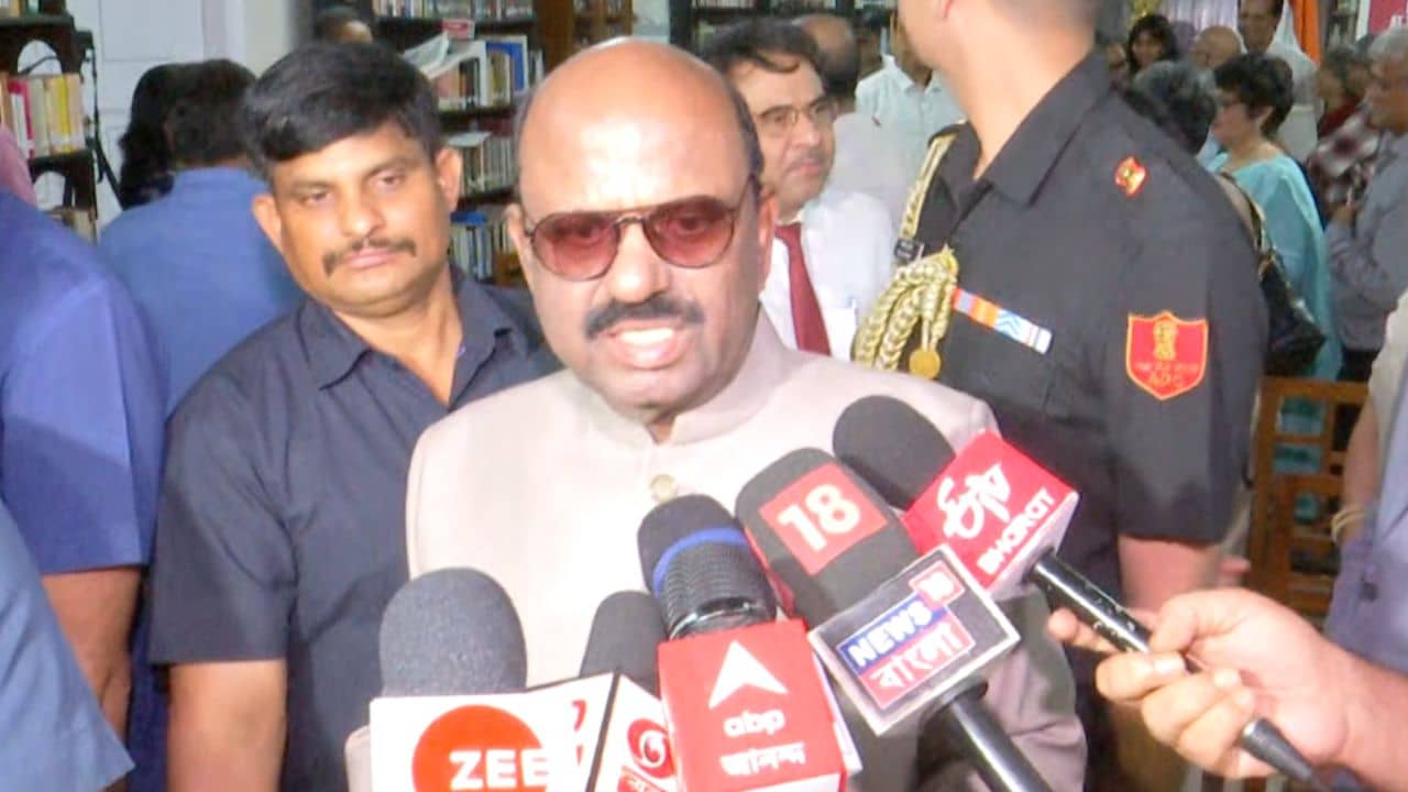 Governor Bose: বাংলা নিয়ে বই লিখছেন রাজ্যপাল, নাম রাখতে পারেন সোল অব বেঙ্গল