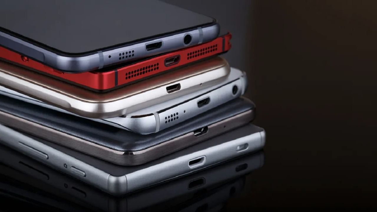 Old Phone Selling Tips: পুরনো ফোন বিক্রি করে আশাতীত দাম পান, শুধু খরচ করুন মাত্র 100 টাকা Old Phone Selling Tips: পুরনো ফোন বিক্রি করে আশাতীত দাম পান, শুধু খরচ করুন মাত্র 100 টাকা