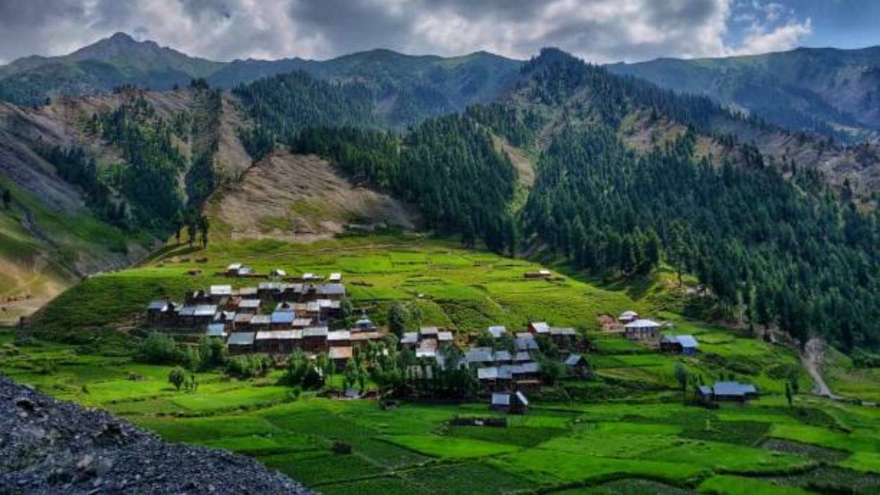 Bangladesh in India: পাহাড়ে ঘেরা ছোট্ট বাংলাদেশ রয়েছে ভারতেও, কোন রাজ্যে অবস্থিত জানেন?