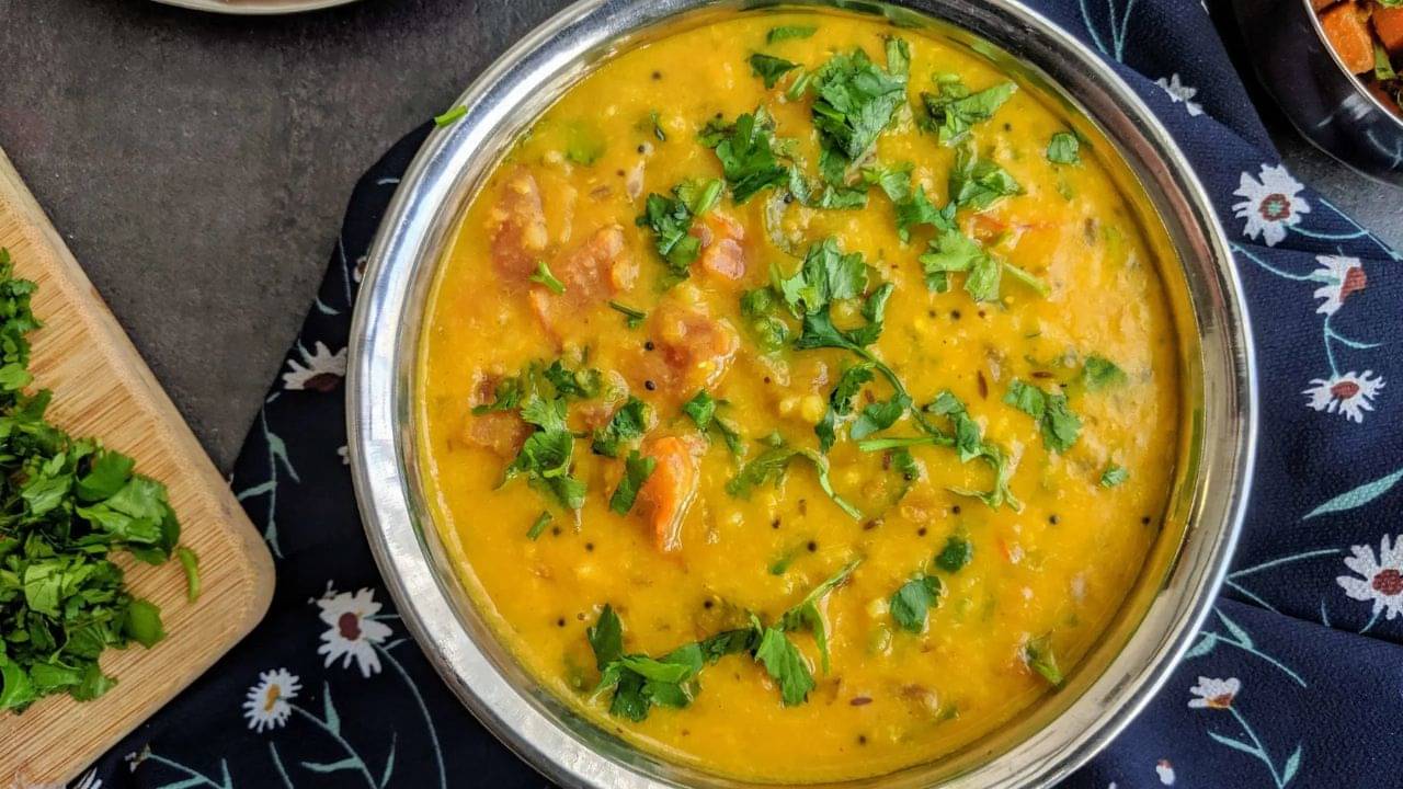 Summer Vegetables-Moong Dal: গ্রীষ্মকালীন সবজি দিয়ে রেঁধে নিন সোনা মুগ ডাল, শুধু টুইস্ট আনুন ফোড়নে