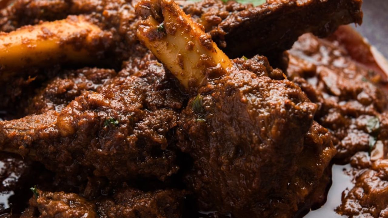 Mutton Bhuna Recipe: জামাইষষ্ঠীর রাতে পরোটার সঙ্গে মটন ভুনা বানিয়ে চমকে দিন জামাইকে, রইল রেসিপি