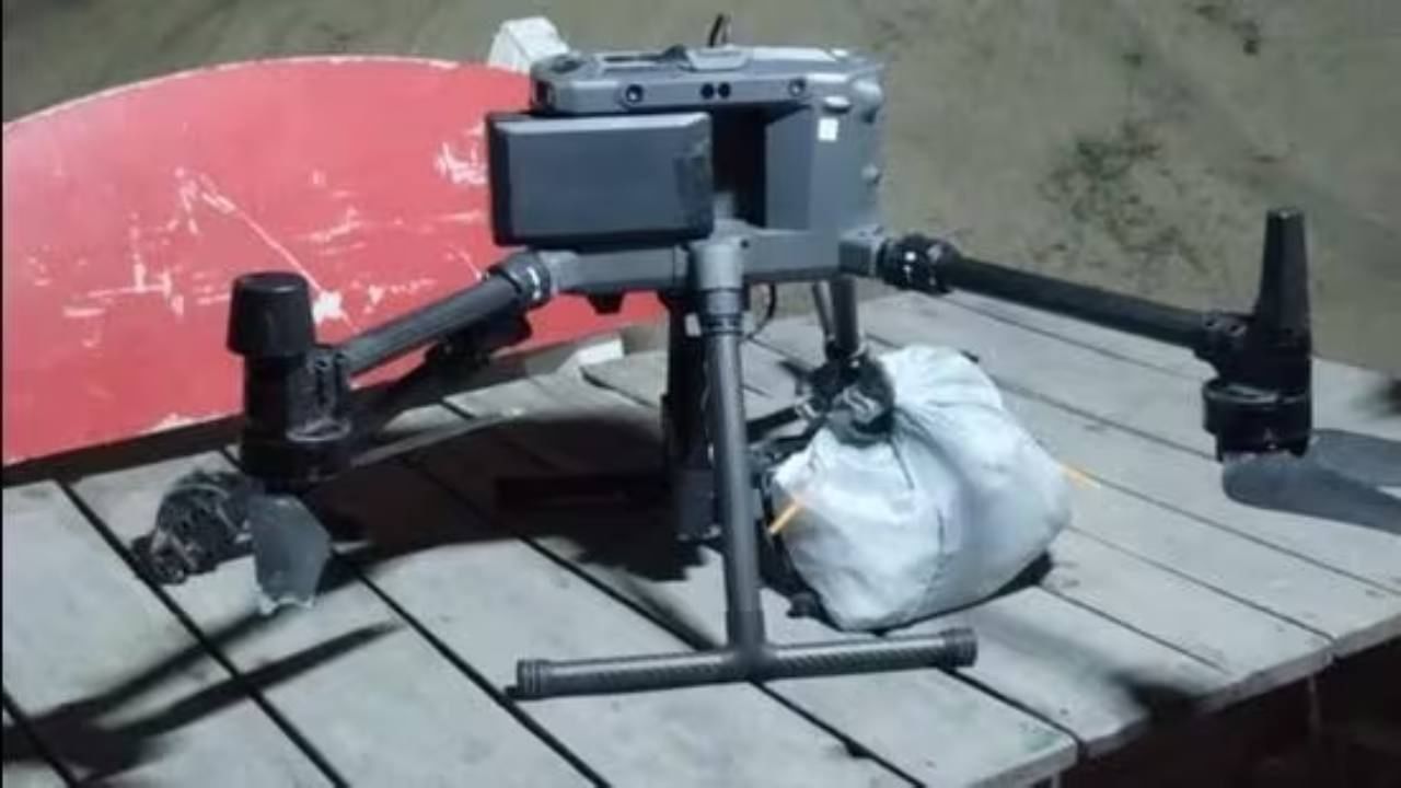 Pak Drone: ড্রোনের মাধ্যমে পঞ্জাবে মাদক পাচারের চেষ্টা, ২ পাকিস্তানি ড্রোনকে গুলি করে নামাল বিএসএফ