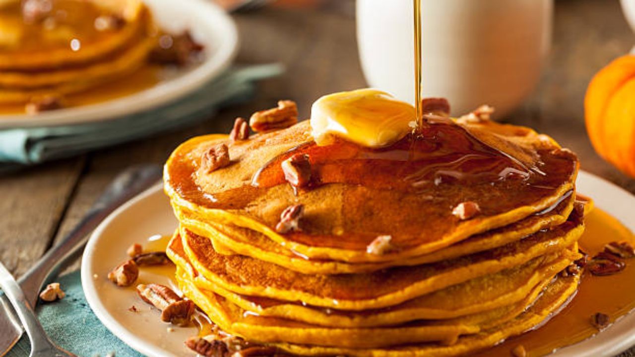 Pancakes: গোলারুটি নয় এই ভাবে বাড়িতে বানিয়ে দিন প্যানকেক, ব্রেকফাস্টে সকলে চেটেপুটে খাবে
