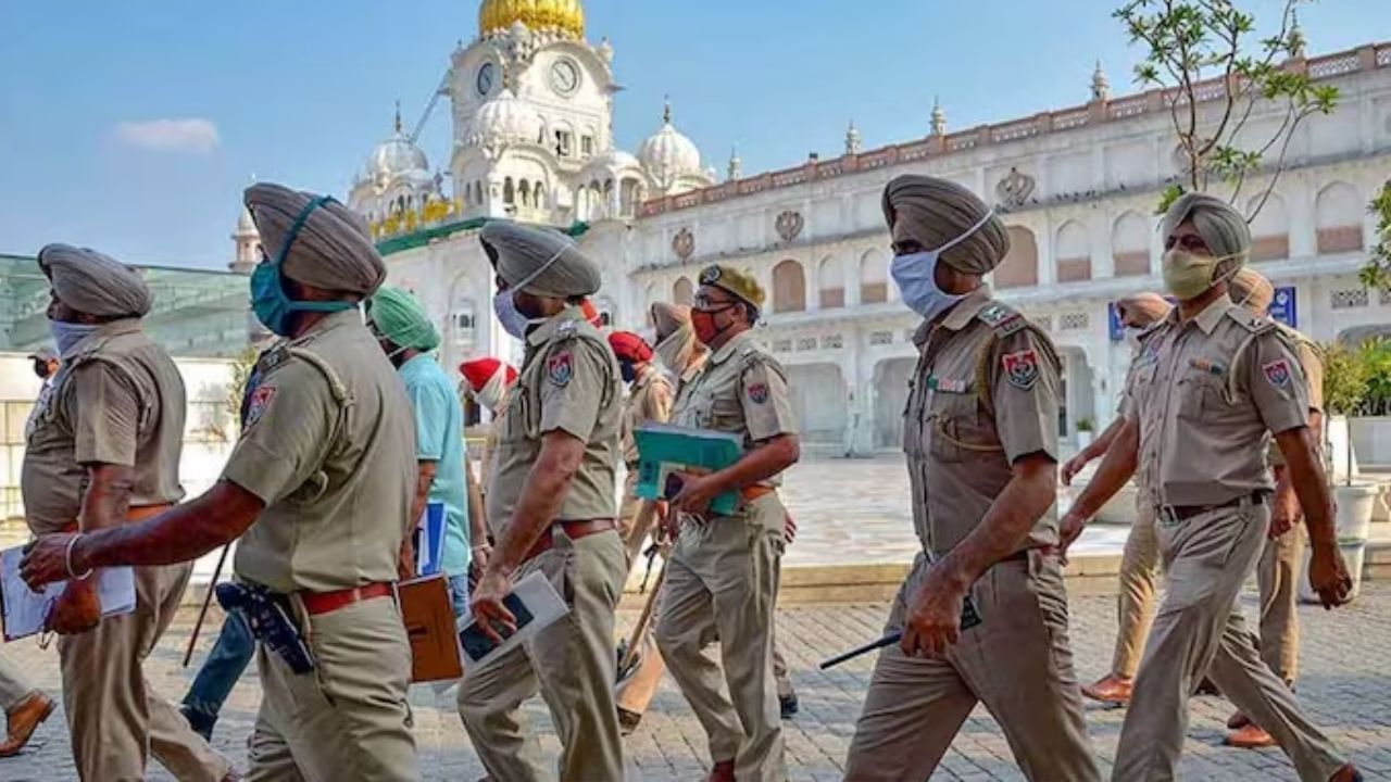 Blast Near Golden Temple: এক সপ্তাহে তিনবার! ফের স্বর্ণ মন্দিরের কাছে বিস্ফোরণ, গ্রেফতার ৫