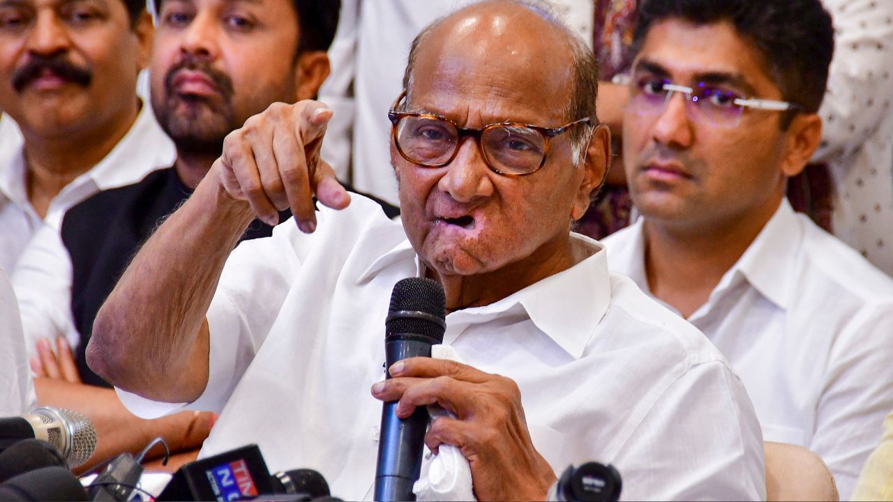 Sharad Pawar: 'ওকে সবাই ভুল বোঝে...' ভাইপো অজিতের প্রশংসায় পঞ্চমুখ শরদ পওয়ার! হঠাৎ হলটা কী?