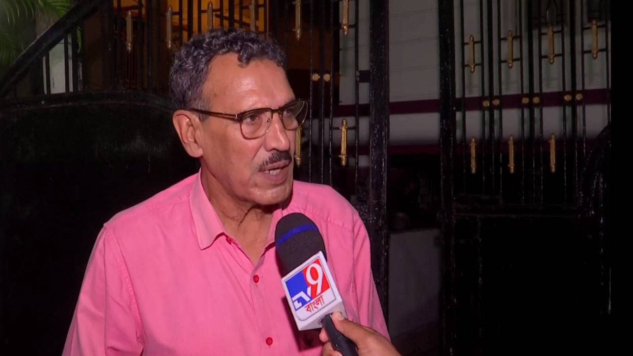 Subrata Bhattacharjee: প্রাক্তন ফুটবলার সুব্রত ভট্টাচার্যের ব্যাঙ্ক অ্যাকাউন্ট থেকে গায়েব লক্ষাধিক টাকা, তদন্তে পুলিশ