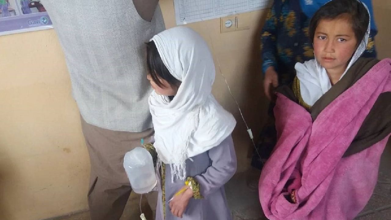 Afghanistan: ৮০ স্কুলছাত্রীর উপর গণ হারে বিষ প্রয়োগ, ইরানের ছায়া তালিবান-শাসিত আফগানিস্তানে