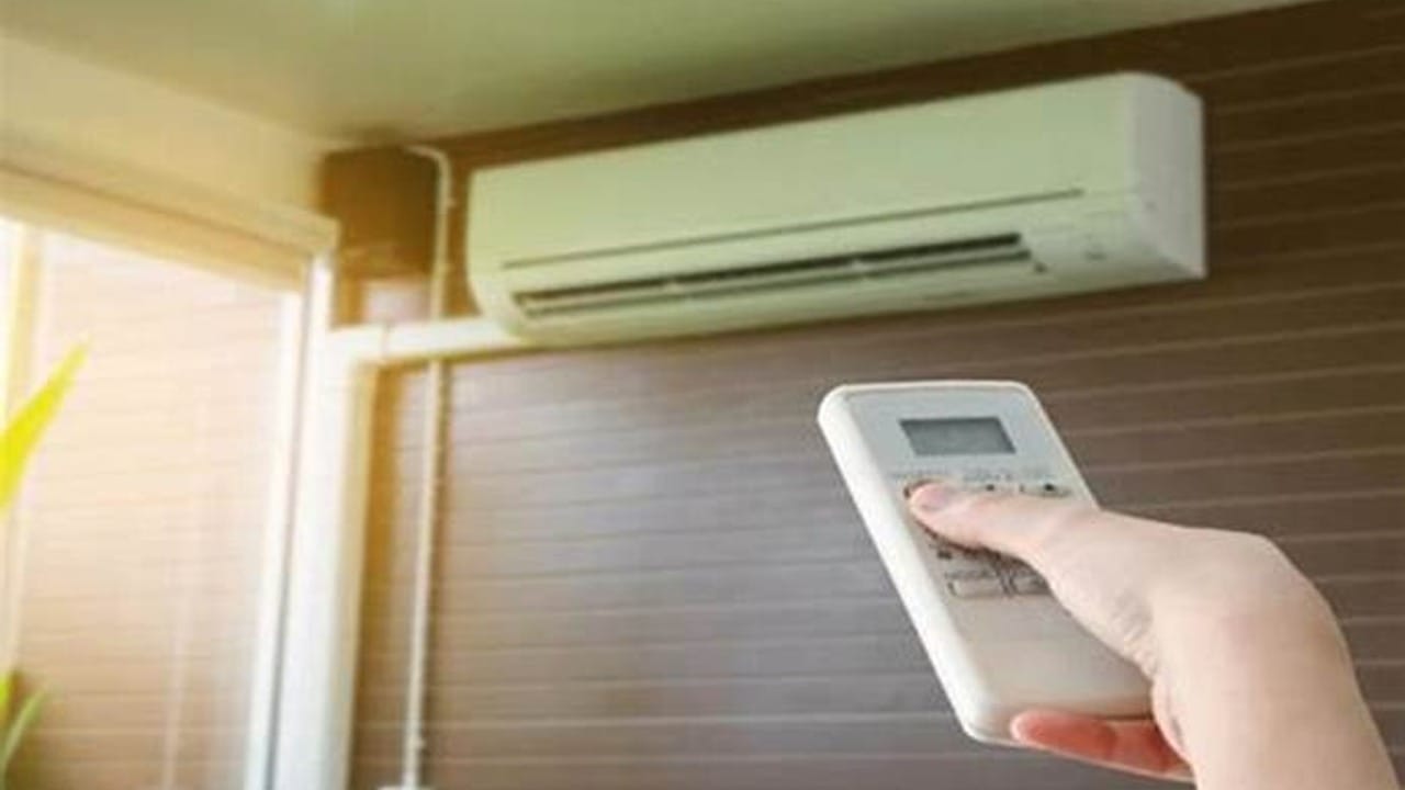 Air Conditioner কেন বাজার পড়ল পছন্দের এসির Bengali News Air