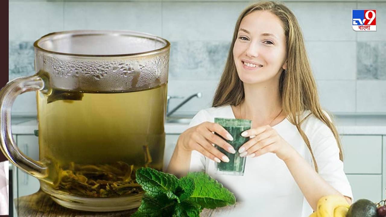 Detox Water Recipe: গরমে তরতাজা থাকতে চান? সহজেই বানিয়ে নিন এই ডিটক্স পানীয়