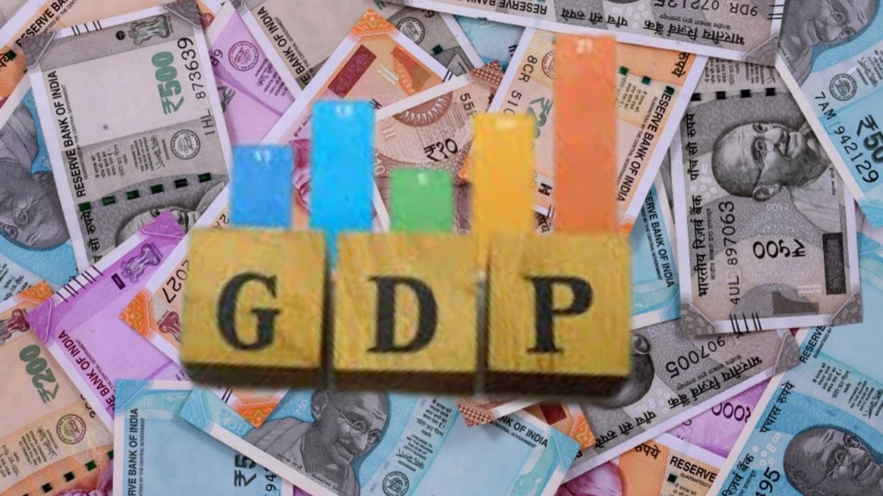 GDP Growth: প্রত্যাশাকে ছাপিয়ে এগোচ্ছে দেশের অর্থনীতি, ৭.২ শতাংশ জিডিপির বৃদ্ধিতে খুশি প্রধানমন্ত্রী