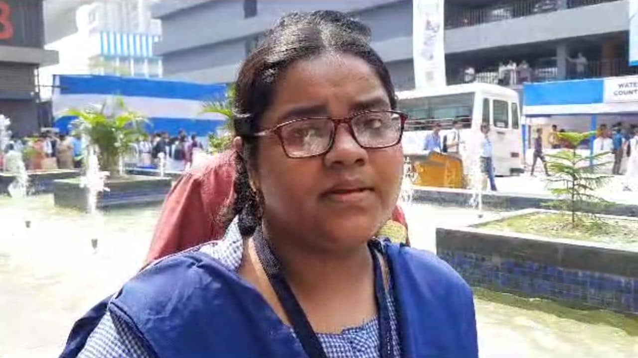 Higher Secondary: ‘আমার বক্তব্যের ভুল ব্যাখ্যা হয়েছে’, মুখ্যমন্ত্রীর সংবর্ধনা অনুষ্ঠানে এসে বললেন উচ্চ মাধ্যমিকের চতুর্থ প্রেরণা