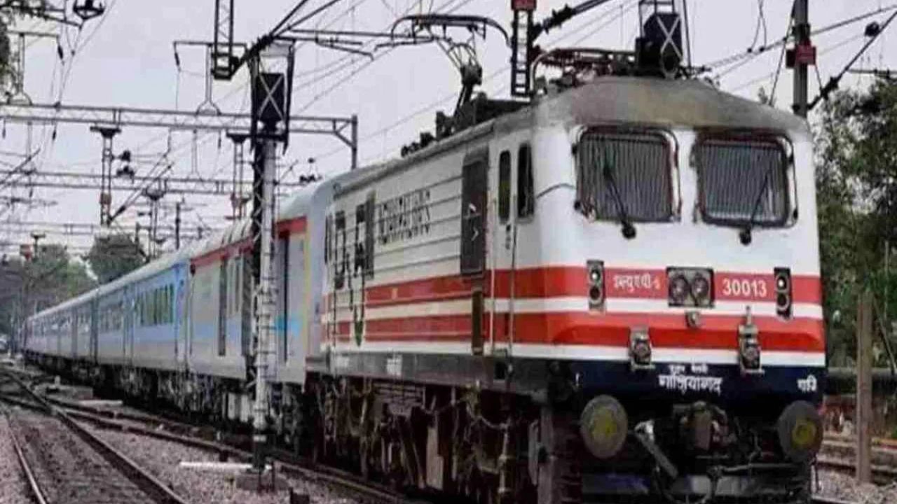 High Speed Train: অন্ধ্র, তেলঙ্গানায় পাতা হবে সুপারফার্স্ট রেললাইন, ২২০ কিলোমিটার বেগে দৌড়বে ট্রেন