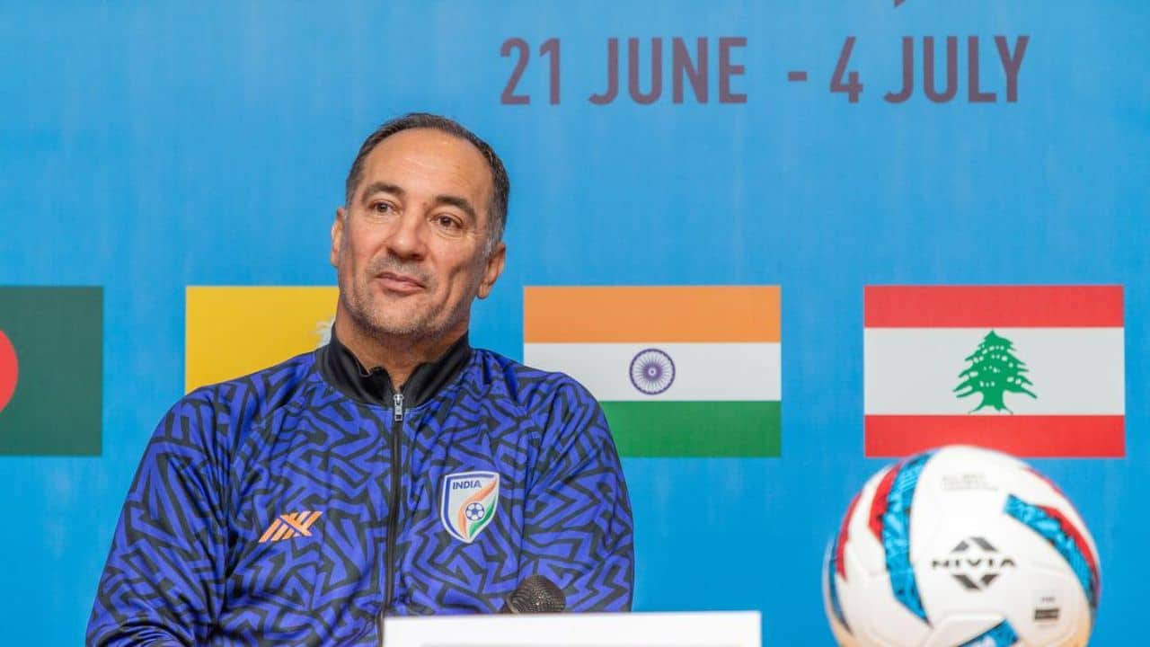 India vs Pakistan : স্টিমাচের দোষ ছিল, কিন্তু শাস্তিটা কঠোর হয়েছে, কে বললেন এমন কথা?