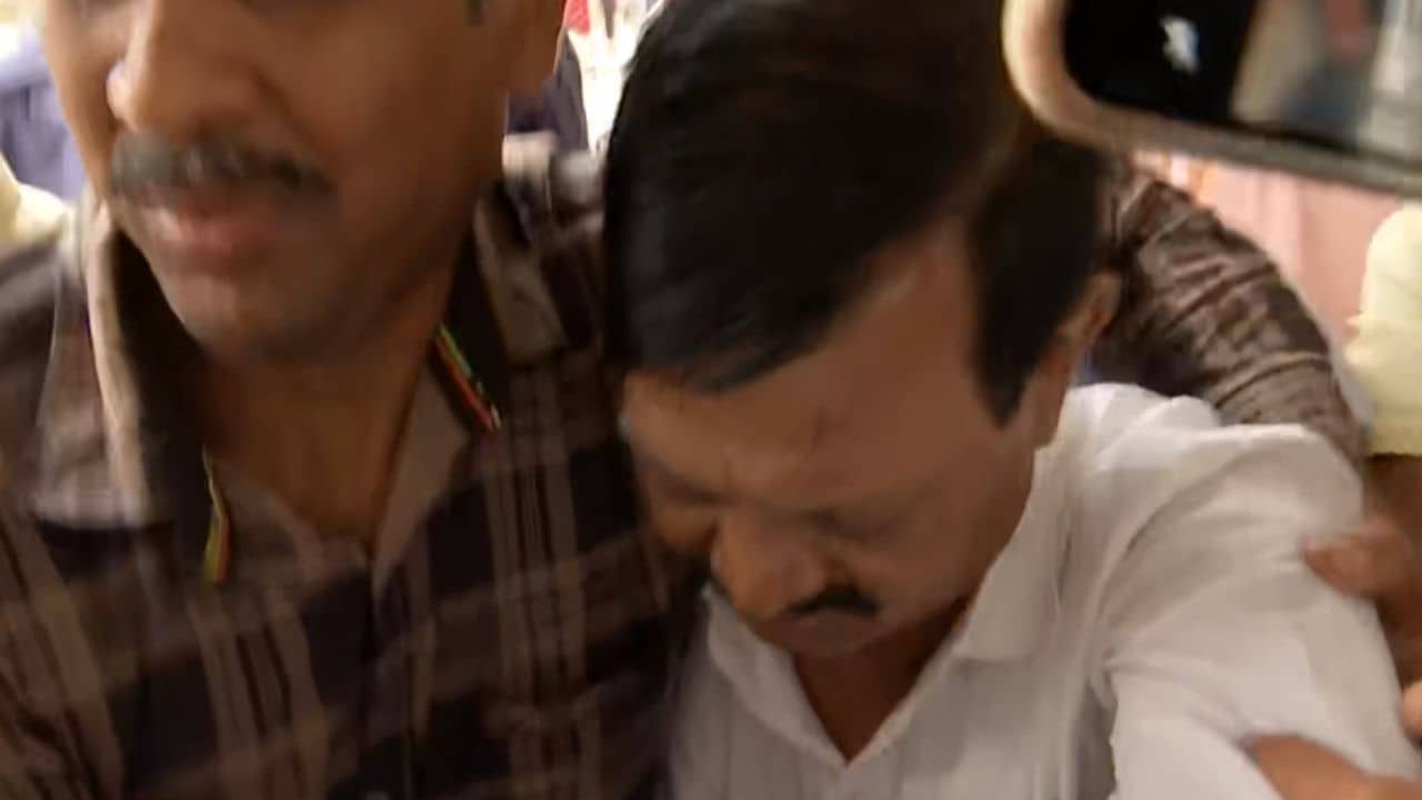 Sujay Krishna Bhadra: প্রথম রাতেই কেঁদে ফেলেন ডাকাবুকো ‘কালীঘাটের কাকু’