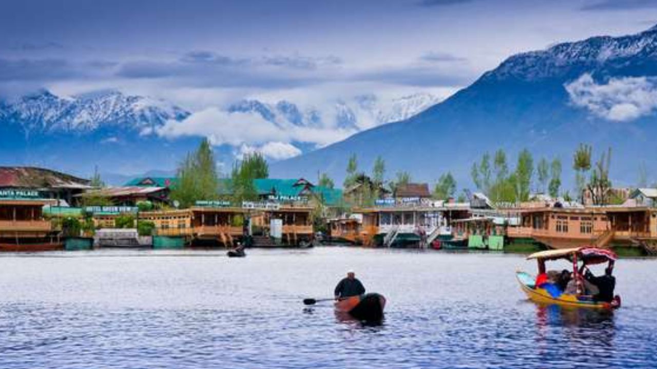 Kashmir Tour Package: সস্তায় ঘুরে আসুন ভূ-স্বর্গ, বিশেষ কাশ্মীর প্যাকেজ ট্যুর নিয়ে এল IRCTC