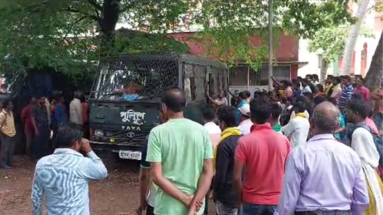 Kurmi Protest: অভিষেকের কনভয়ে হামলায় জামিন পেলেন ১১ কুড়মি নেতা, জেল থেকে বেরতে পারলেন একজনই