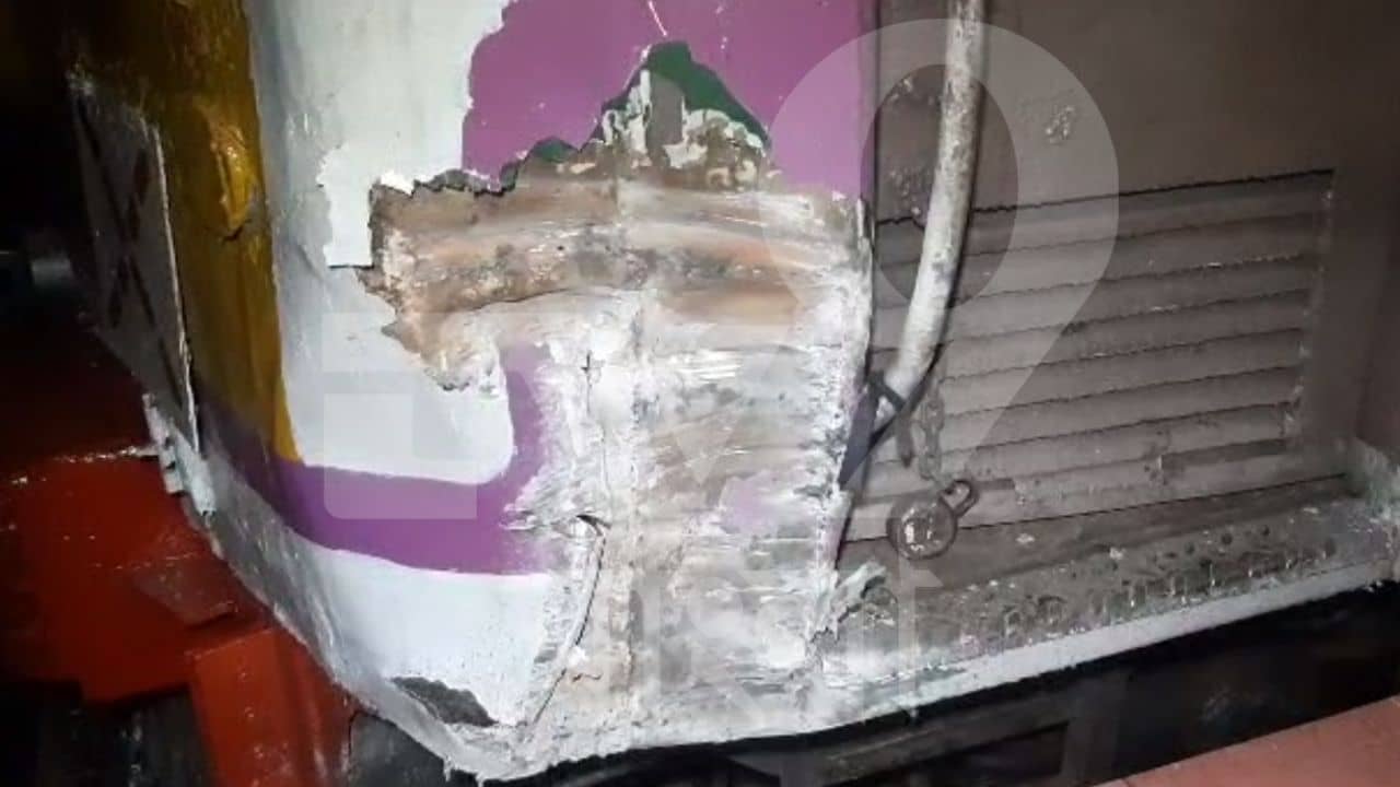 Local Train: বড়সড় দুর্ঘটনা এড়াল হাওড়া-কাটোয়া লোকাল ট্রেন, আতঙ্কিত যাত্রীরা