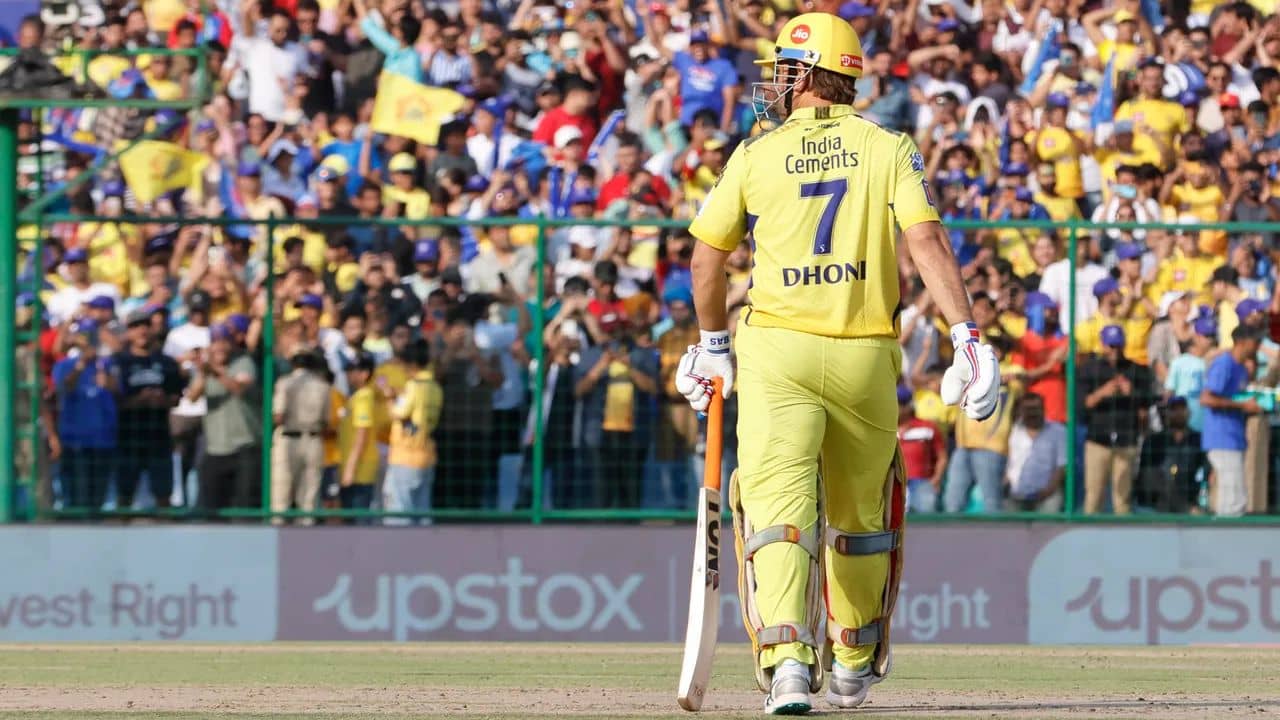 MS Dhoni : সফল অস্ত্রোপচার, আগামী মরসুমেও খেলবেন ধোনি?